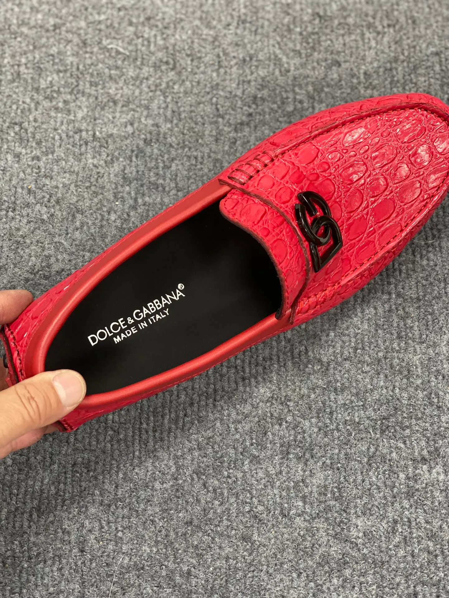 Men's Men's Shoes Men's Men's Shoes 💰700 new style "DG Duban Spring New Casual Driving Shoes" latest hot style, top brand luxury ~ purchasing agency, top quality ~.  The upper is made of imported original cowhide with fine workmanship. The original stylish and stylish soft rubber wear-resistant and non-slip outsole is light and comfortable on the feet. The real thing looks better in real life, 38-45